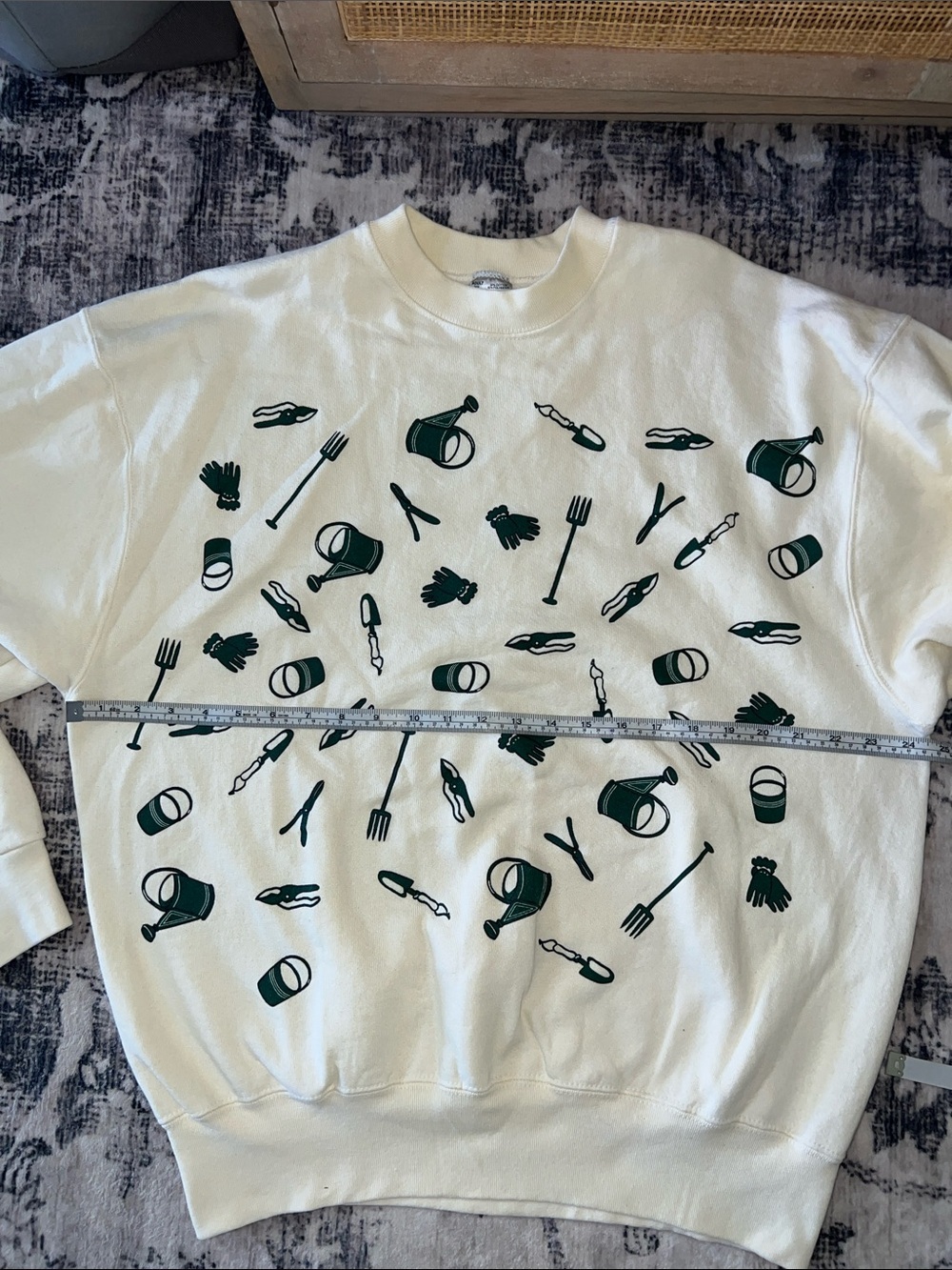 The Garden Place, vintage gardening tools graphic print sweatshirt - Picture 4 of 9